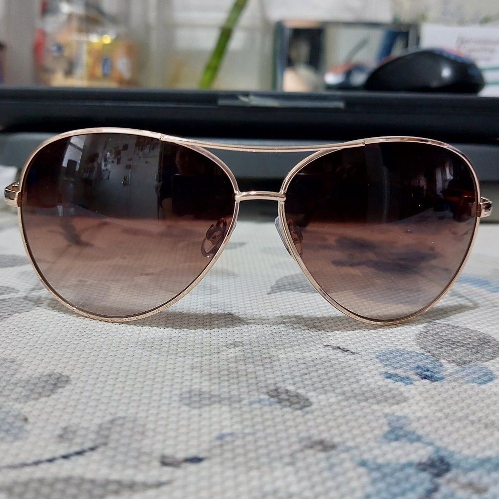 Liz Claiborne Womens UV Protection Aviator Sunglasses